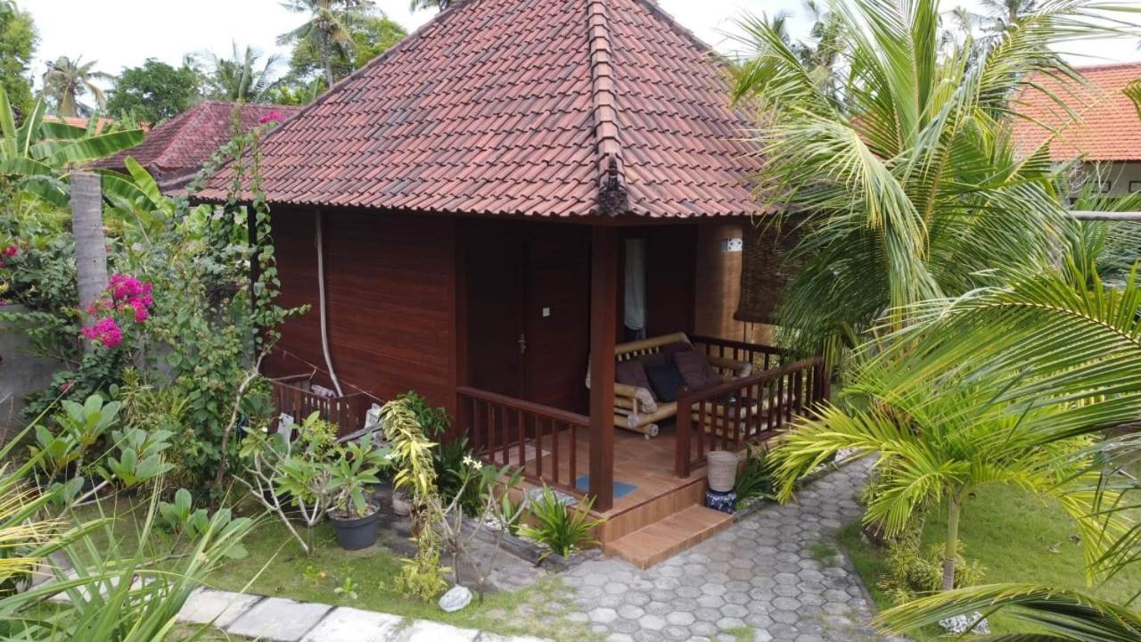 Belong Home Stay Lembongan Exterior foto